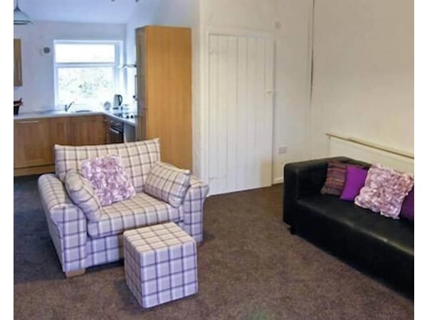 Hendre Aled Cottage 1