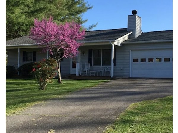 Tranquil Mountain Cottage (wheelchair Accessible)