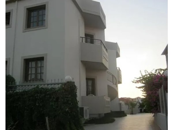 John Mary Apartments by Estia