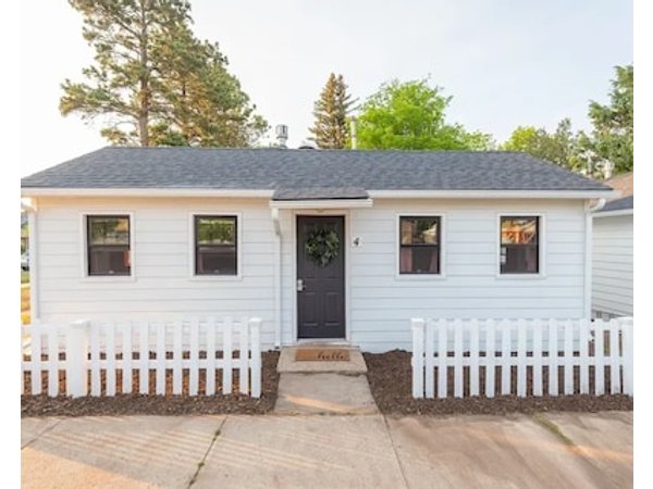 Spearfish Cottages