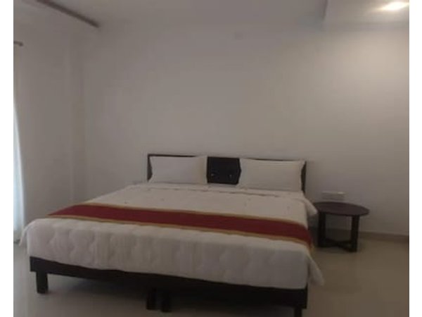 Collection O Hotel Cosmopolitan