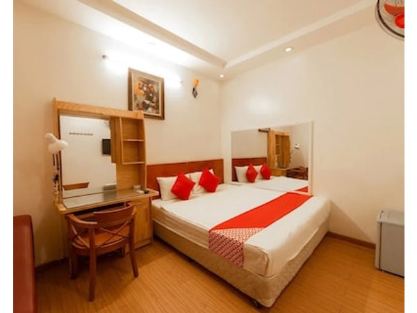 OYO 472 Lenka Hotel