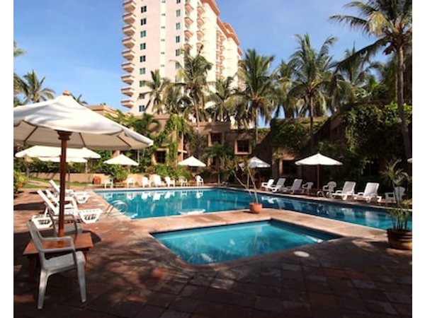 Villas El Rancho Green Resort