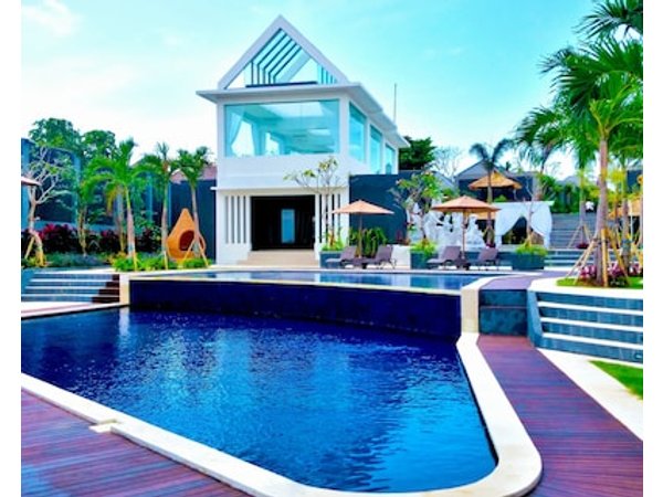 Luxotic Private Villa and Resort