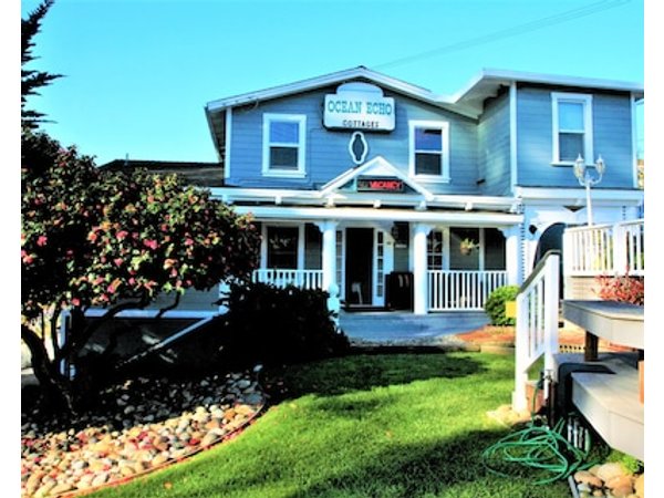 Ocean Echo Inn & Beach Cottages