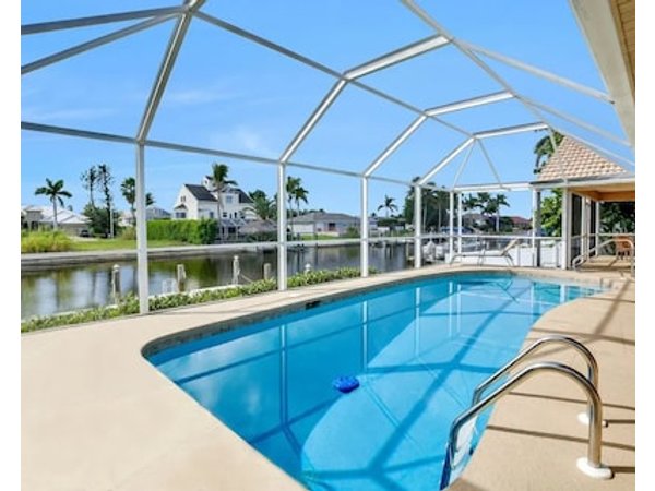 Rare Western Exposure Marco Island Getaway Home - Best Sunset Views & Free Wifi