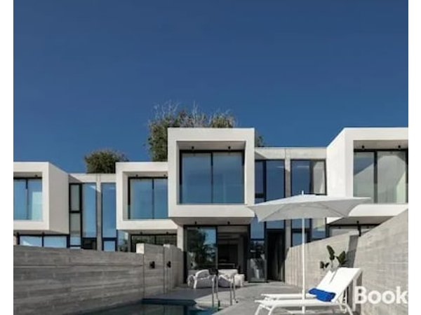 Sunset Park Villas