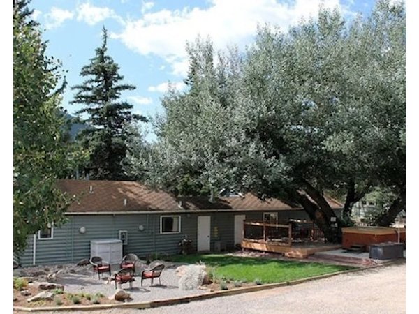 Colorado Cottages