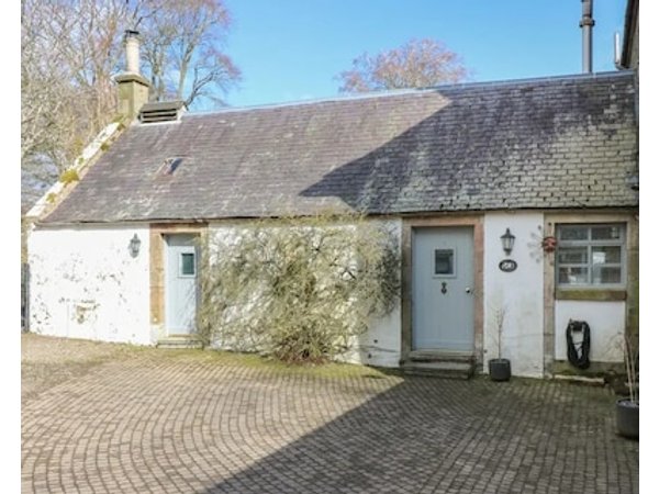 Sweetpea Cottage Pet Friendly With Open Fire In Biggar Ref 927592