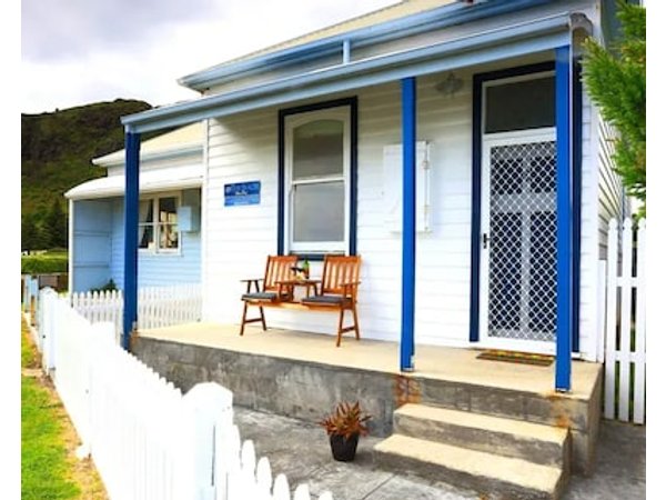 @ the beach & not quite @ the beach Holiday Cottages - Stanley