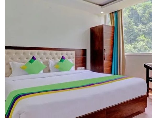 FabExpress HM Palace