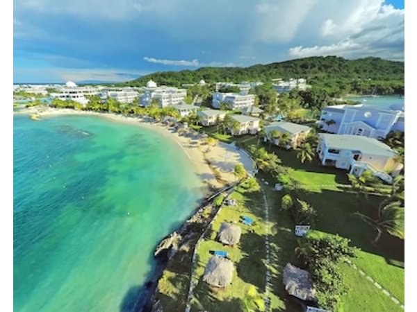 Grand Palladium Lady Hamilton Resort & Spa - All Inclusive