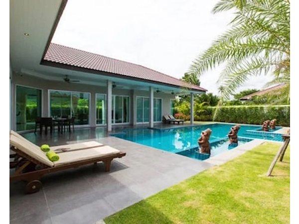 Luxury Private Villa & Pool Spa