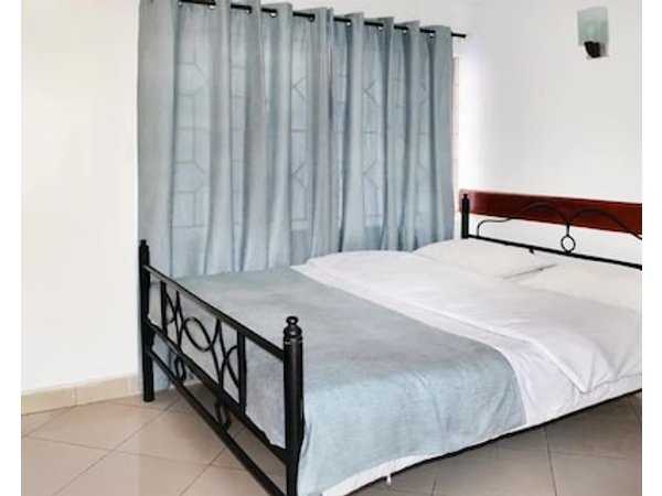 Arusha Naaz Hotel