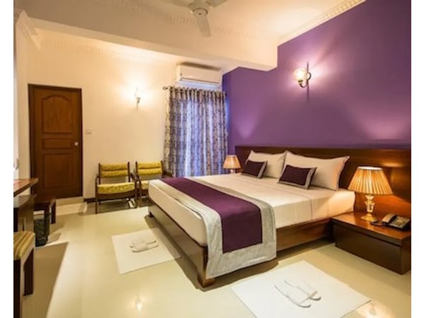 Ceyloni City Hotel