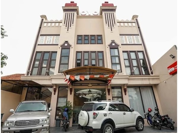 Audah Syariah Residence Mitra RedDoorz