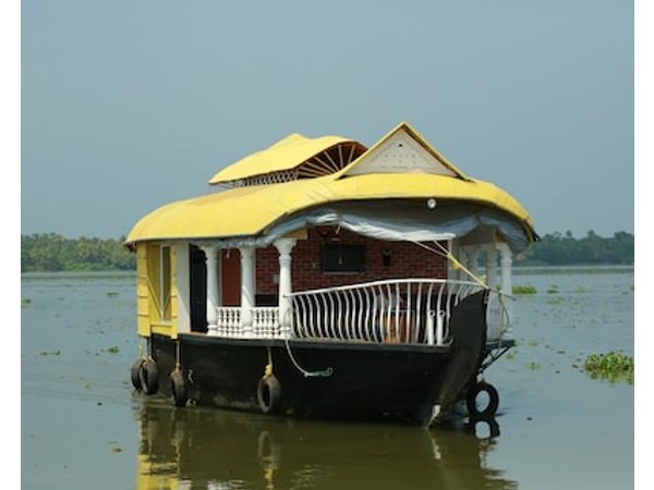 Beach Paradise Day Cruise Houseboat - VACCINATED STAFF