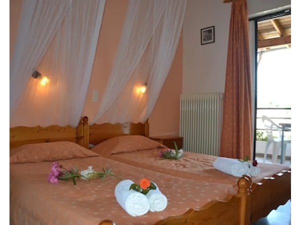 Antzela Apartments
