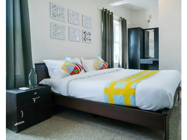 Oyo Home 79053 Elegant Kings Park Residency