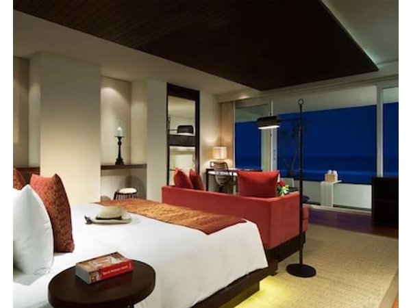 Samabe Bali Suites & Villas