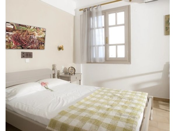 Panorama-Seaview Studios & Apartments