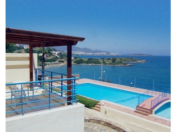 Poppy Villas