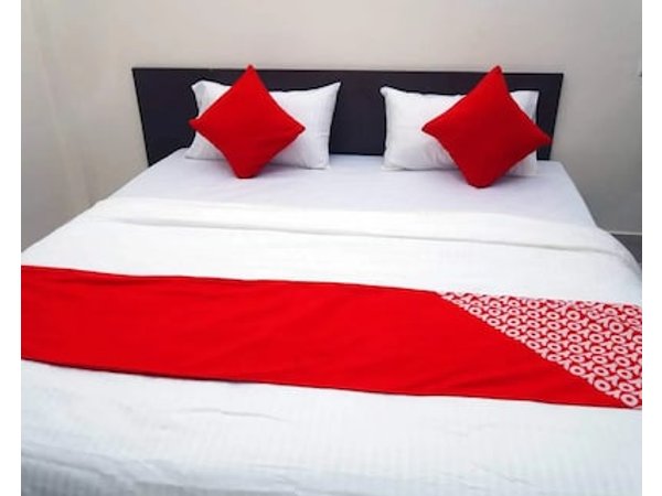 OYO 16708 Sada Shiv Guest House