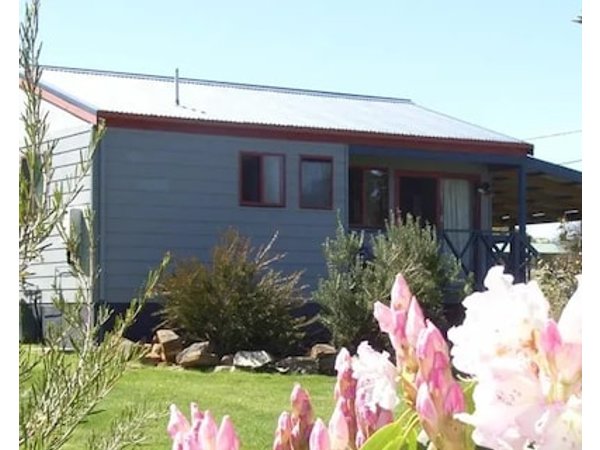Highland Cabins and Cottages at Bronte Park