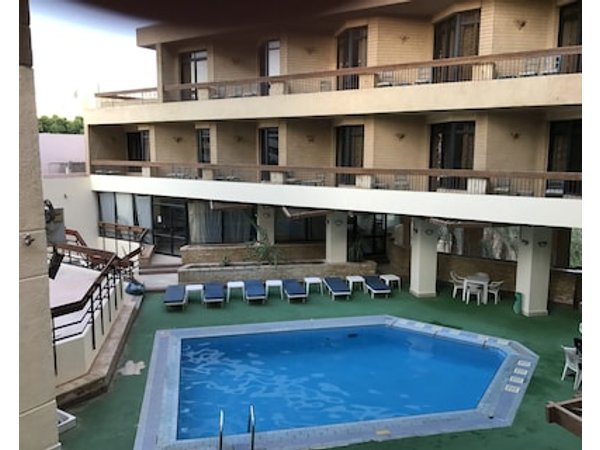 Gaddis Hotel Suites and Apartments