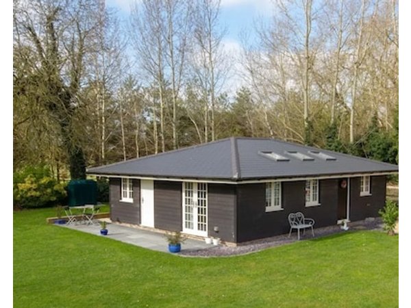 Breckland Cottage - Secluded Country Getaway