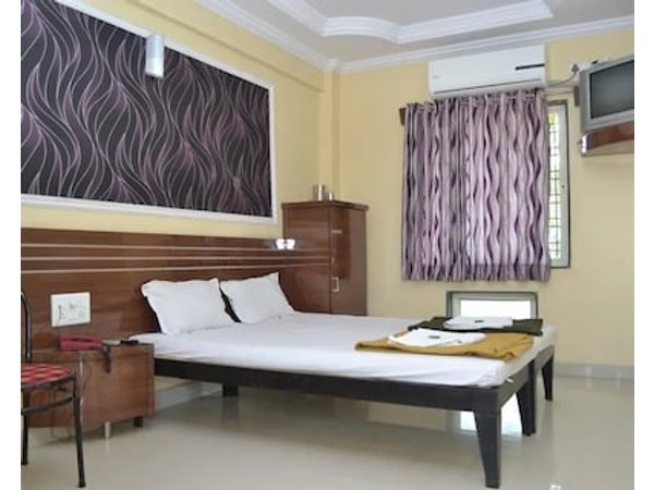 Hotel Sai Vishwa