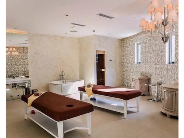 Azure Beach Resort Apartments