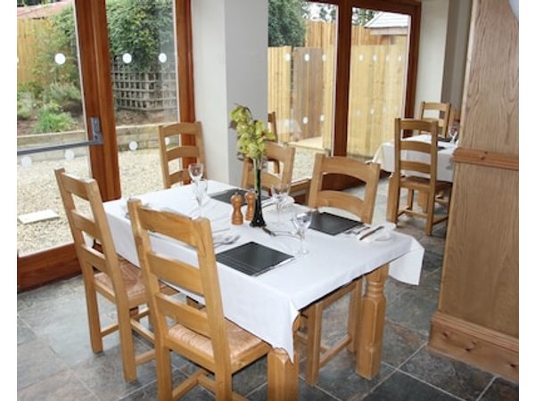 Cottage Lea's Country Hotel & Restaurant