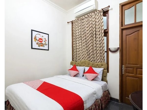 RedDoorz near Tugu Yogyakarta