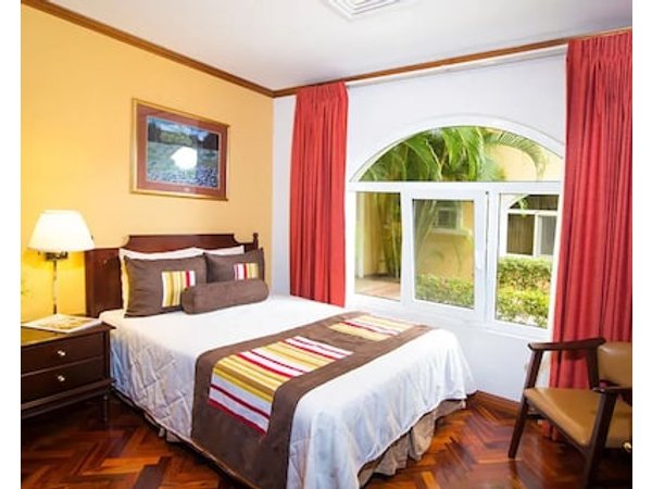 Aparthotel & Suites Villas Del Rio