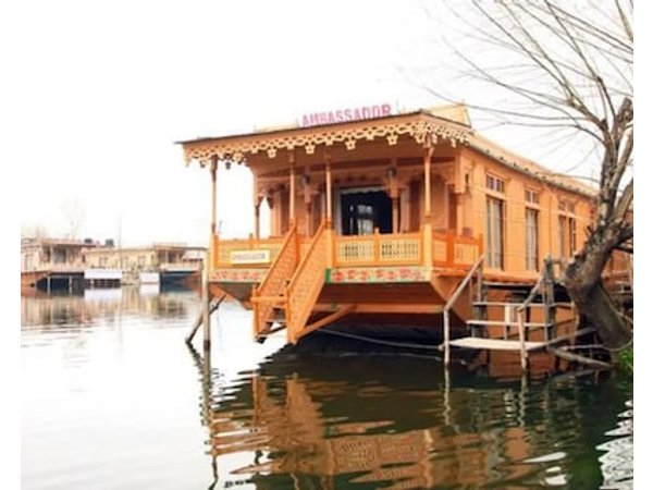 Houseboat Ambassador