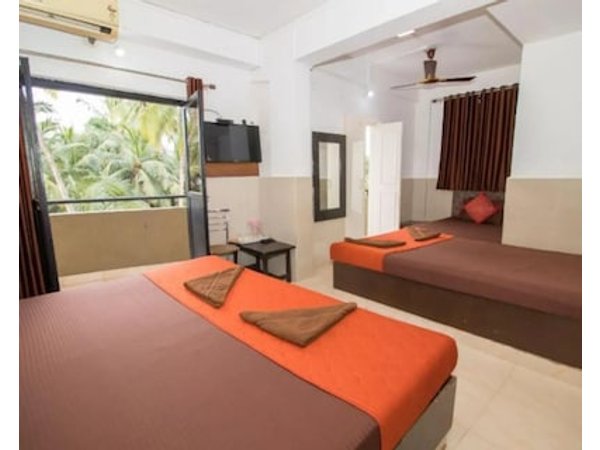 Goroomgo Travellers Inn Goa