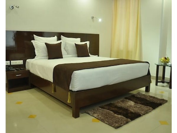 Tipsyy Inn & Suites Jaipur