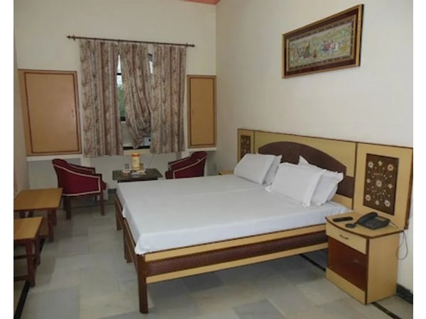 Hotel Taj Plaza