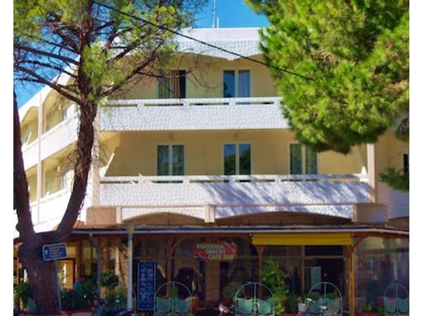 Fantasia Hotel Apartments