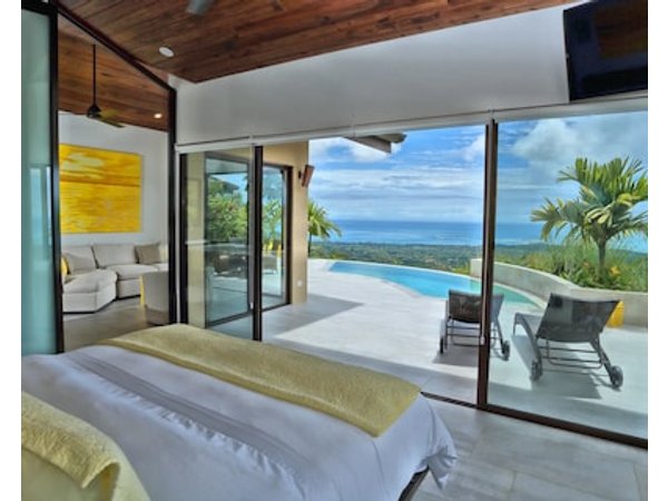 Golden Pineapple Villas-Adults Only