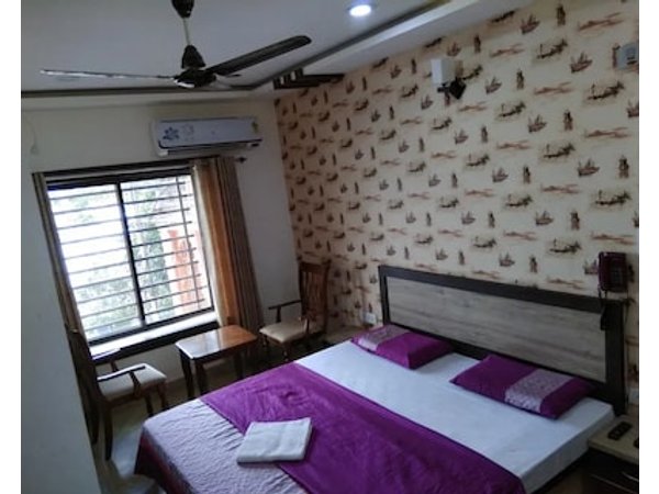 Alakhnanda Guest House
