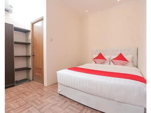 SUPER OYO Capital O 141 Fatmawati Cozy Residence