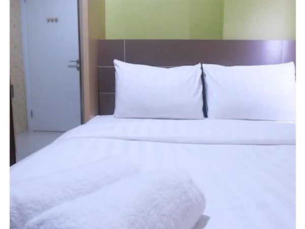 Best Price 2Br Green Pramuka Apartment By Travelio