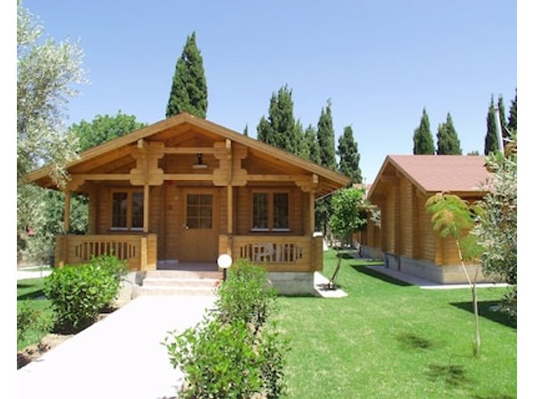 Sandy's Studios Apartments & Log-villas