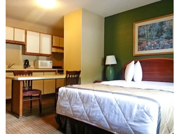 Sonesta Simply Suites Memphis