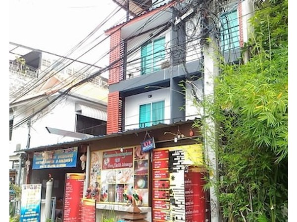 You&Me Hostel