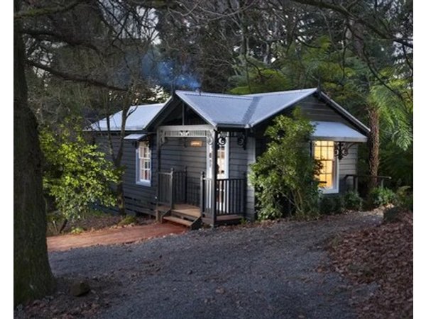 Leddicott Cottage