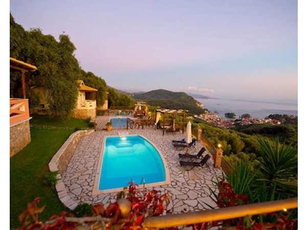 Apolis Villas & Suites Resort