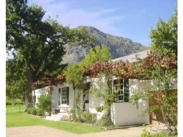 Bo La Motte Farm Cottages